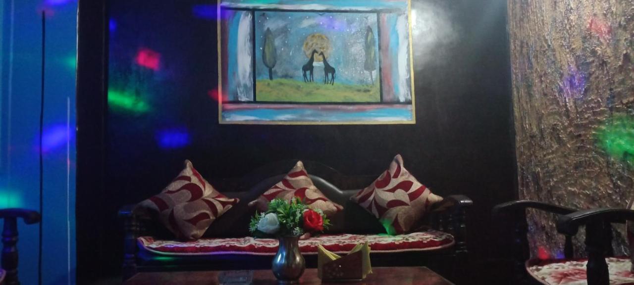 Unique Hotel And Lodge - Pleasure Of Homely Stay - 班迪普尔 外观 照片