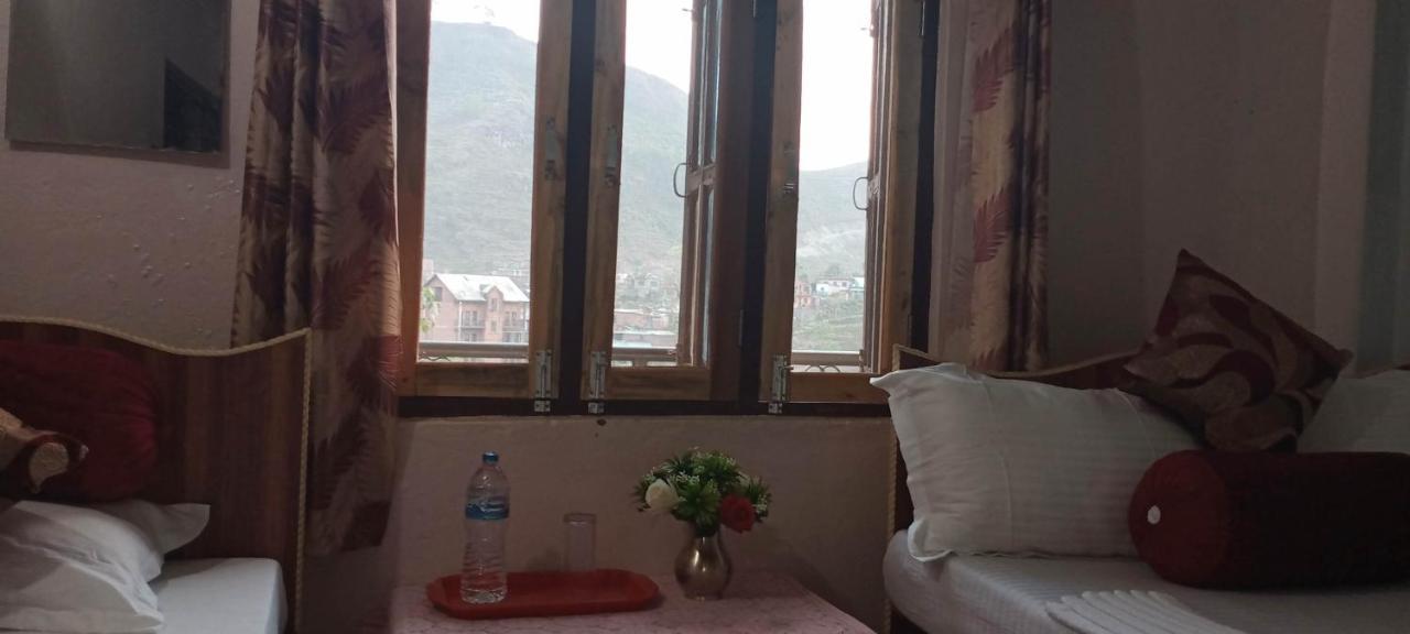 Unique Hotel And Lodge - Pleasure Of Homely Stay - 班迪普尔 外观 照片